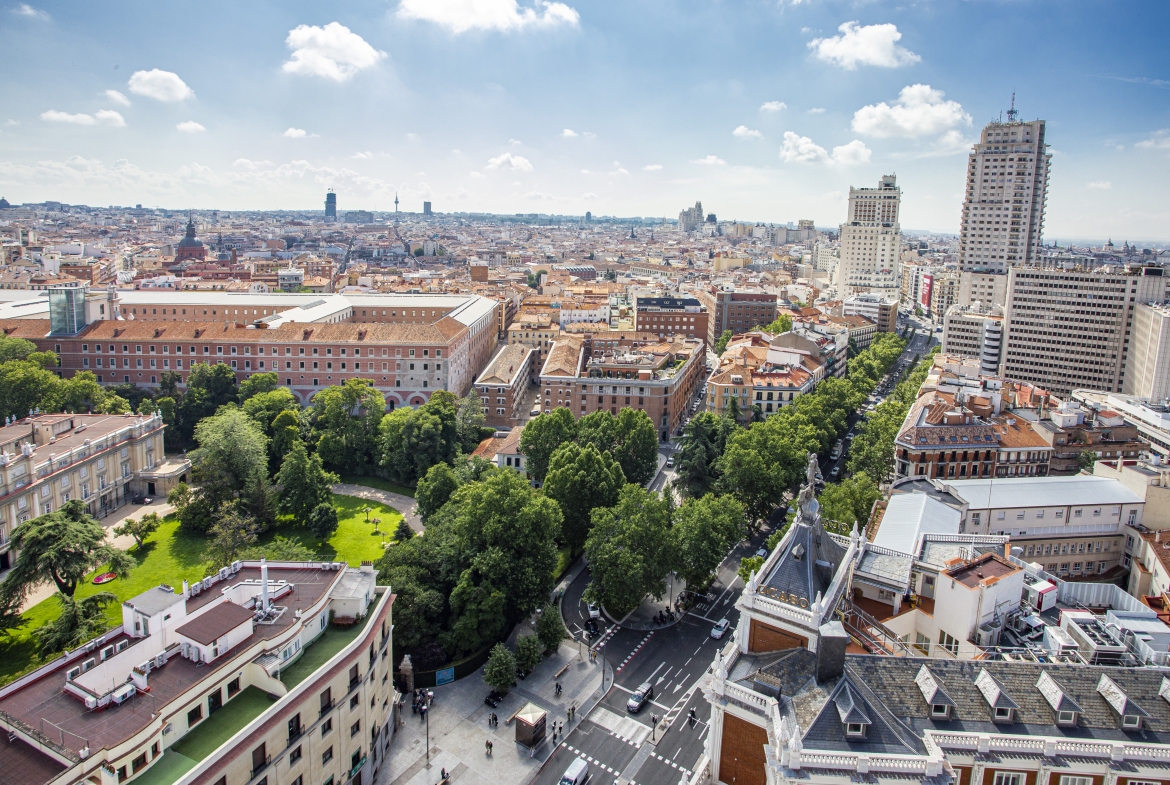 Vistas de la Calle Princesa y plaza de España